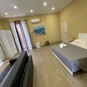 Royal Dante Bed and breakfast