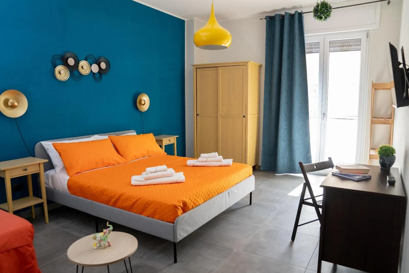 B&B Milleculure Naples 0*,  Italy